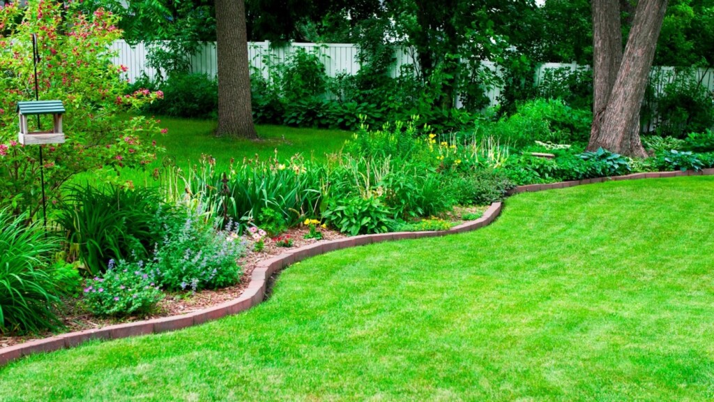 Lawn Care Services in Leawood