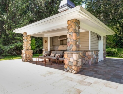 Why Homeowners Call Us Their Favorite Outdoor Bar Design Company in Leawood